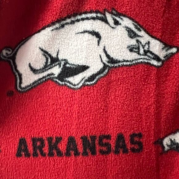 Arkansas Razorbacks Women's Red Pajama Set - Picture 4 of 6
